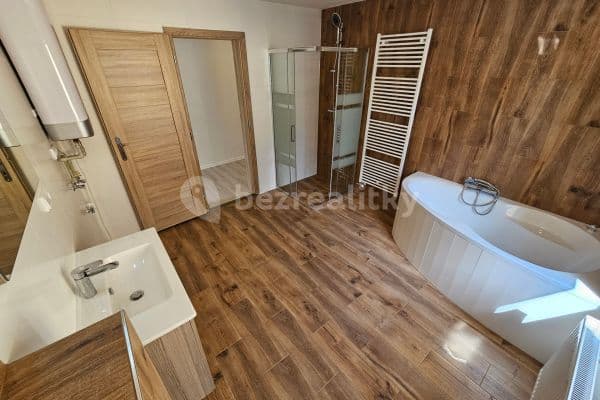 Pronájem bytu 2+1 79 m², Dalibora z Myšlína, Doksy Pronájem bytu 2+1 79 m², Dalibora z Myšlína, Doksy