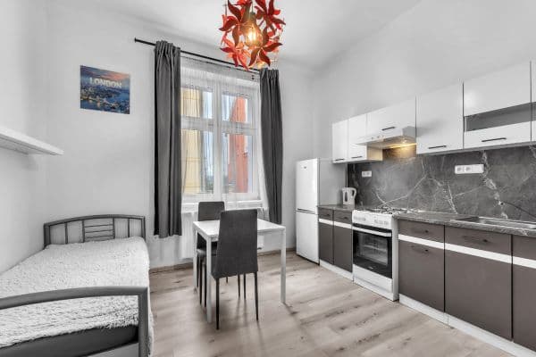 Pronájem bytu Garsoniéra 22 m², Pod Strašnickou vinicí, Praha Pronájem bytu Garsoniéra 22 m², Pod Strašnickou vinicí, Praha