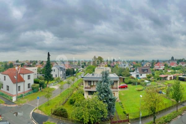 Pronájem bytu 3+1 85 m², U Střelnice, Hradec Králové Pronájem bytu 3+1 85 m², U Střelnice, Hradec Králové