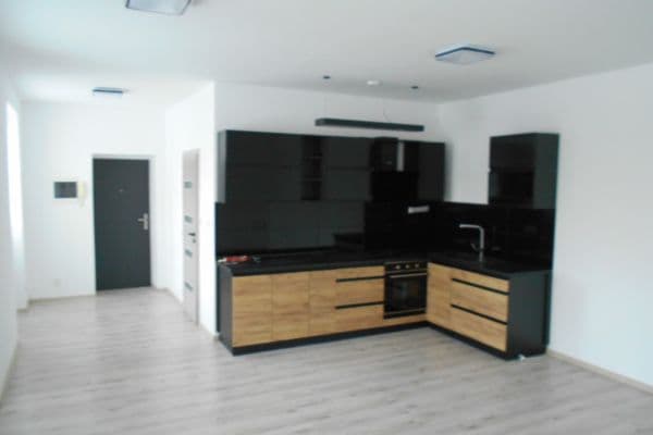 Pronájem bytu 2+kk 65 m², Louny, Ústecký kraj Pronájem bytu 2+kk 65 m², Louny, Ústecký kraj