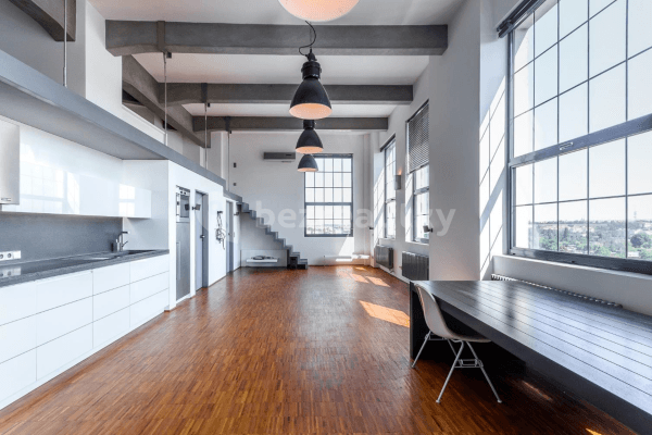 Pronájem bytu 1+kk 114 m², Křížová, Hlavní město Praha Pronájem bytu 1+kk 114 m², Křížová, Hlavní město Praha