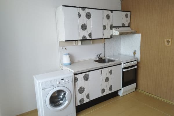 Pronájem bytu 1+1 39 m², Manětínská, Plzeň Pronájem bytu 1+1 39 m², Manětínská, Plzeň