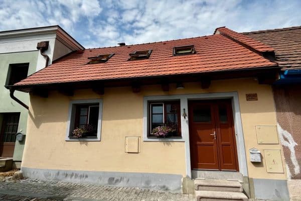 Pronájem domu 150 m², pozemek 200 m², Jízdecká, Nymburk Pronájem domu 150 m², pozemek 200 m², Jízdecká, Nymburk