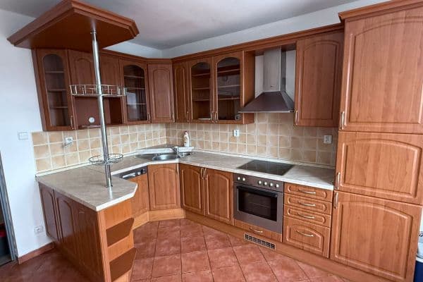 Pronájem bytu 3+1 88 m², Nezvalova, Jirny Pronájem bytu 3+1 88 m², Nezvalova, Jirny