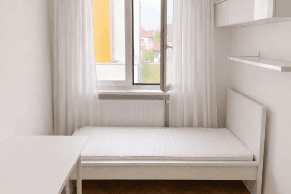 Pronájem bytu 3+1 60 m², Ke Zvonici, Praha Pronájem bytu 3+1 60 m², Ke Zvonici, Praha