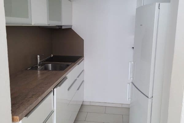 Pronájem bytu 2+kk 42 m², Ratibořská, Praha Pronájem bytu 2+kk 42 m², Ratibořská, Praha