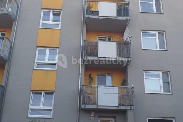 Pronájem bytu 2+kk 47 m², Boženy Koutníkové, Čelákovice Pronájem bytu 2+kk 47 m², Boženy Koutníkové, Čelákovice