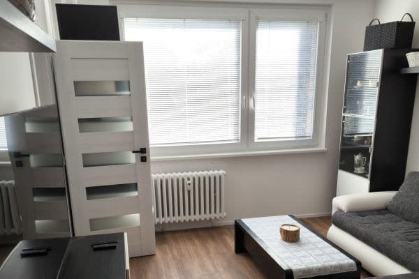 Pronájem bytu 1+kk 31 m², Benkova, Praha Pronájem bytu 1+kk 31 m², Benkova, Praha