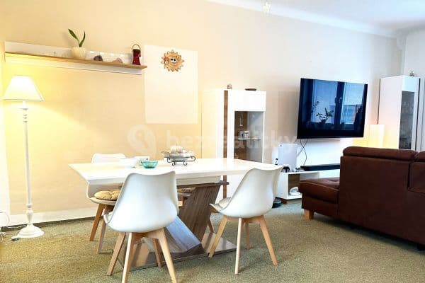 Pronájem domu 110 m², pozemek 330 m², Milinovského, Hořovice Pronájem domu 110 m², pozemek 330 m², Milinovského, Hořovice