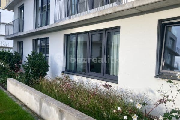 Pronájem bytu 1+kk 34 m², Šenácká, Hlavní město Praha Pronájem bytu 1+kk 34 m², Šenácká, Hlavní město Praha