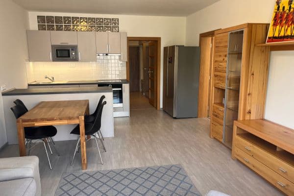 Pronájem bytu 2+kk 59 m², Lačnovská, Praha Pronájem bytu 2+kk 59 m², Lačnovská, Praha