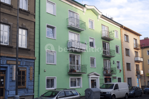 Pronájem bytu 3+1 70 m², Školní, Chomutov Pronájem bytu 3+1 70 m², Školní, Chomutov