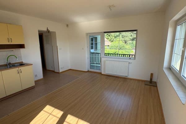 Pronájem bytu 3+kk 47 m², Zájezdní, Mukařov Pronájem bytu 3+kk 47 m², Zájezdní, Mukařov