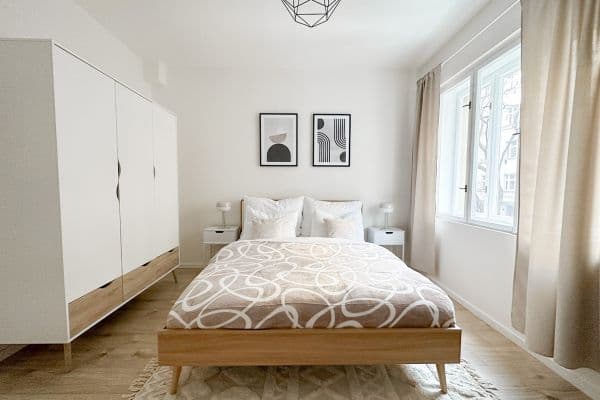 Pronájem bytu 2+kk 43 m², Biskupcova, Praha Pronájem bytu 2+kk 43 m², Biskupcova, Praha