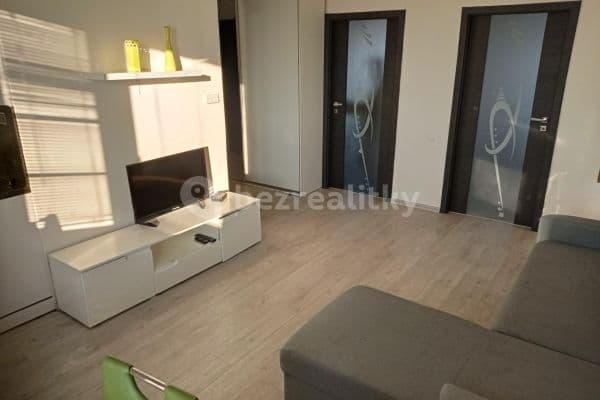 Pronájem bytu 3+kk 66 m², Smetanovo nábřeží, Hradec Králové Pronájem bytu 3+kk 66 m², Smetanovo nábřeží, Hradec Králové