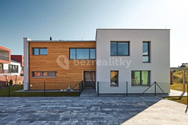 Pronájem domu 120 m², pozemek 302 m², Červánková, Černošice Pronájem domu 120 m², pozemek 302 m², Červánková, Černošice
