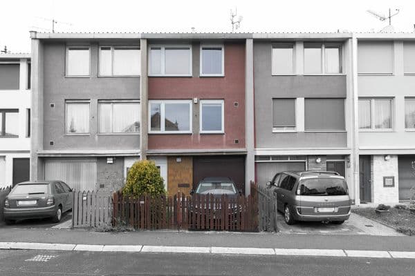 Prodej domu 145 m², pozemek 188 m², Modřínová, Praha Prodej domu 145 m², pozemek 188 m², Modřínová, Praha