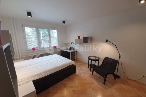 Pronájem bytu 2+1 20 m², Kamerunská, Praha Pronájem bytu 2+1 20 m², Kamerunská, Praha
