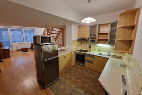 Pronájem bytu 2+kk 55 m², nábřeží Závodu míru, Pardubice Pronájem bytu 2+kk 55 m², nábřeží Závodu míru, Pardubice