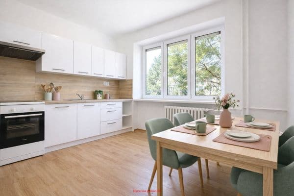 Pronájem bytu 2+1 58 m², Závodní, Karviná-Nové Město Pronájem bytu 2+1 58 m², Závodní, Karviná-Nové Město