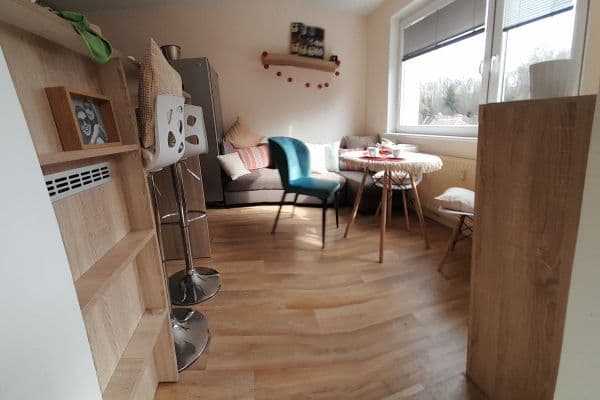 Prodej bytu 1+1 36 m², Sportovní, Loket Prodej bytu 1+1 36 m², Sportovní, Loket