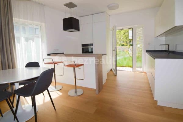Pronájem bytu 2+kk 80 m², Kobrova, Hlavní město Praha Pronájem bytu 2+kk 80 m², Kobrova, Hlavní město Praha