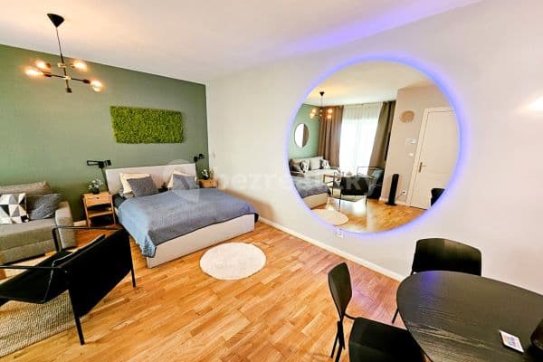 Prodej bytu 1+kk 40 m², Rubešova, Hlavní město Praha Prodej bytu 1+kk 40 m², Rubešova, Hlavní město Praha