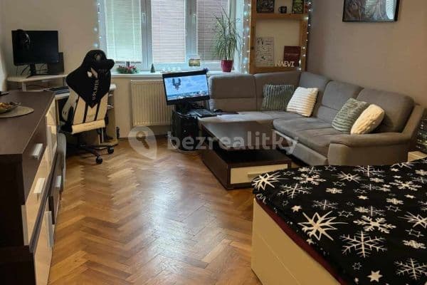 Pronájem bytu 2+kk 48 m², Olomoucká, Brno Pronájem bytu 2+kk 48 m², Olomoucká, Brno