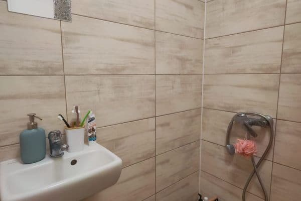 Pronájem bytu 1+kk 22 m², Halasovo náměstí, Brno Pronájem bytu 1+kk 22 m², Halasovo náměstí, Brno