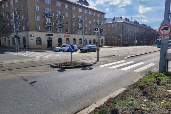 Pronájem nebytového prostoru 126 m², 17. listopadu, Ostrava, Moravskoslezský kraj Pronájem nebytového prostoru 126 m², 17. listopadu, Ostrava, Moravskoslezský kraj