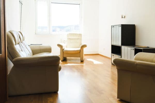 Prodej bytu 4+1 130 m², Pod záhradami, Dúbravka Prodej bytu 4+1 130 m², Pod záhradami, Dúbravka