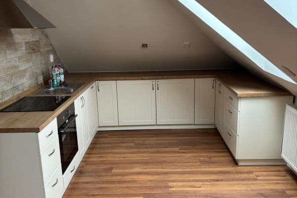 Pronájem bytu 3+kk 98 m², Na Potocích, Radnice Pronájem bytu 3+kk 98 m², Na Potocích, Radnice