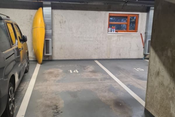Pronájem garáže 12 m², Praha Pronájem garáže 12 m², Praha