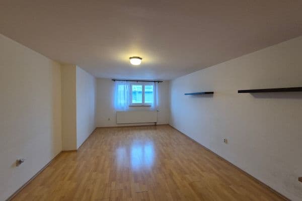Prodej bytu 2+kk 44 m², Litovická, Praha Prodej bytu 2+kk 44 m², Litovická, Praha