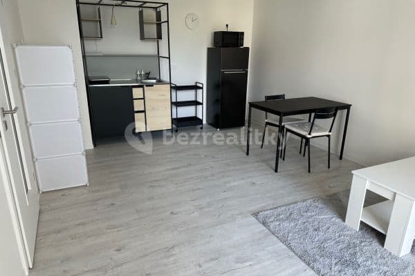 Pronájem bytu 1+kk 36 m², Na Jíkalce, Plzeň Pronájem bytu 1+kk 36 m², Na Jíkalce, Plzeň