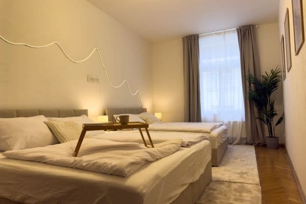 Pronájem bytu 100 m², Londýnská, Praha Pronájem bytu 100 m², Londýnská, Praha