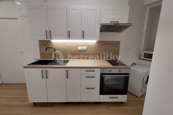 Pronájem bytu 2+kk 44 m², Dukelská, Olomouc Pronájem bytu 2+kk 44 m², Dukelská, Olomouc