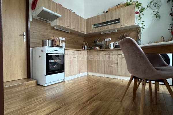 Pronájem bytu 1+1 41 m², Pod Kavalírkou, Praha Pronájem bytu 1+1 41 m², Pod Kavalírkou, Praha