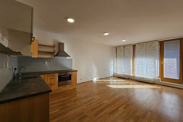 Pronájem bytu 2+kk 71 m², Soukenická, Brno Pronájem bytu 2+kk 71 m², Soukenická, Brno