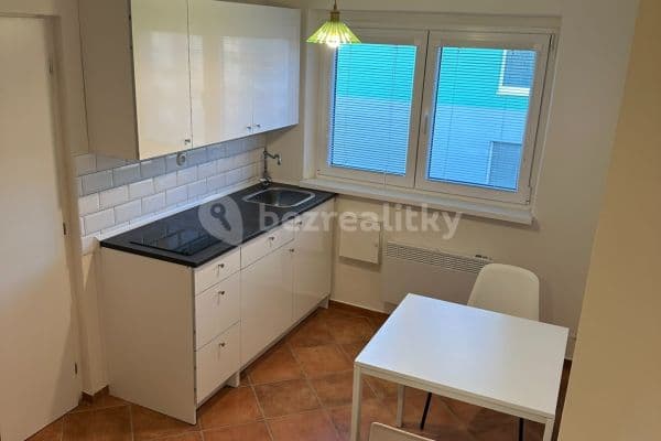 Pronájem bytu 1+kk 19 m², Horoušanská, Praha Pronájem bytu 1+kk 19 m², Horoušanská, Praha