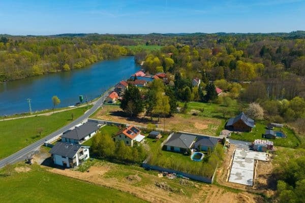 Prodej pozemku 1.122 m², Šeříková, Kamenice Prodej pozemku 1.122 m², Šeříková, Kamenice