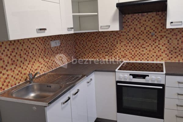 Pronájem bytu 2+1 40 m², Nezvalova, Benešov Pronájem bytu 2+1 40 m², Nezvalova, Benešov