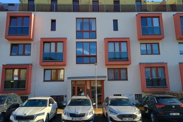 Pronájem bytu 3+kk 72 m², Nad Paloučkem, Beroun Pronájem bytu 3+kk 72 m², Nad Paloučkem, Beroun