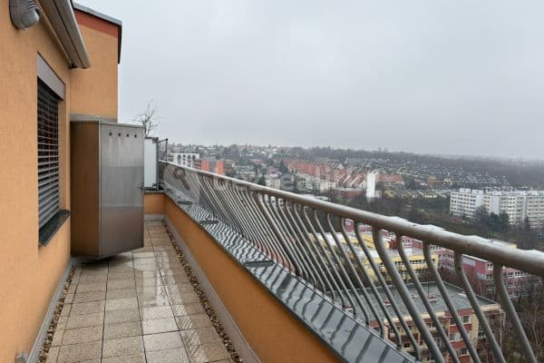 Pronájem bytu 3+1 91 m², Nevanova, Praha Pronájem bytu 3+1 91 m², Nevanova, Praha