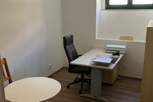 Prodej bytu 2+1 68 m², plk. Stříbrného, Kladno Prodej bytu 2+1 68 m², plk. Stříbrného, Kladno