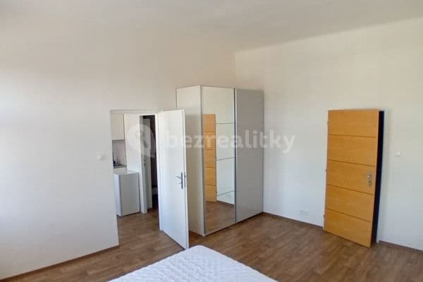 Pronájem bytu 1+1 36 m², Zeyerova, Karlovy Vary, Karlovarský kraj Pronájem bytu 1+1 36 m², Zeyerova, Karlovy Vary, Karlovarský kraj