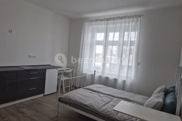 Pronájem bytu 1+kk 20 m², Bělohorská, Praha Pronájem bytu 1+kk 20 m², Bělohorská, Praha
