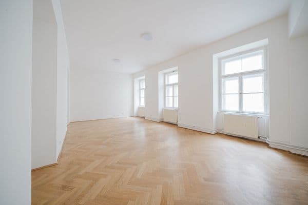 Pronájem bytu 1+1 63 m², Malostranské náměstí, Praha Pronájem bytu 1+1 63 m², Malostranské náměstí, Praha