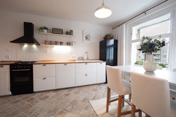 Pronájem bytu 2+1 106 m², Novákových, Praha Pronájem bytu 2+1 106 m², Novákových, Praha