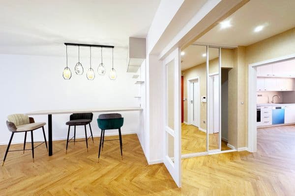 Pronájem bytu 3+1 123 m², Slezská, Praha Pronájem bytu 3+1 123 m², Slezská, Praha